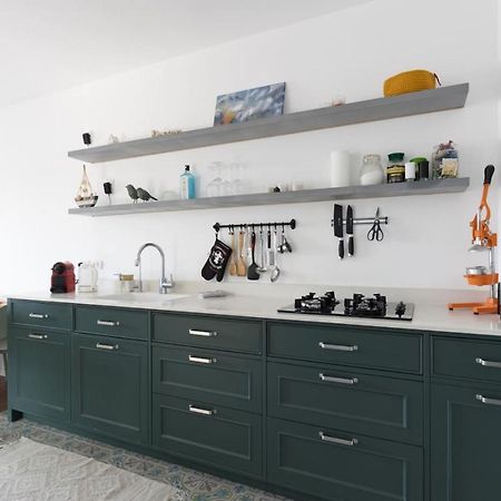 Elegant Apartment W Balcony & Mamad In Heart Of Tel Aviv By Sea N' Rent Exterior foto